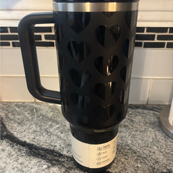 Stanley Black Lovely 40oz NWT - Picture 2 of 3